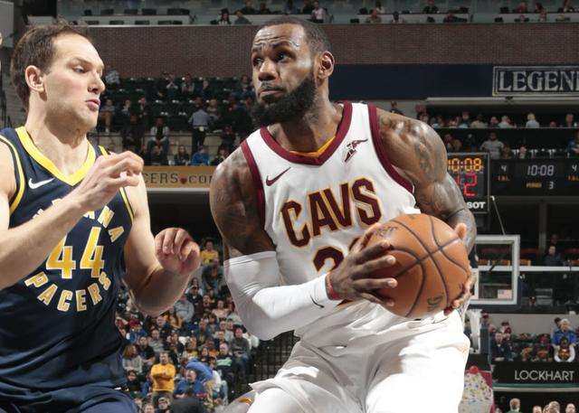  米切尔末节独得关键分骑士逆转战胜马刺